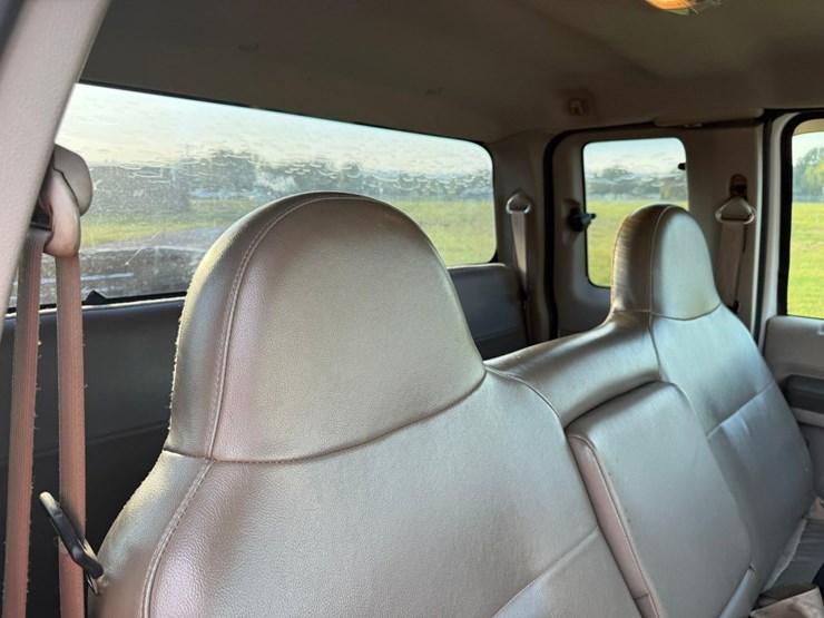 2008-ford-f250-image-43