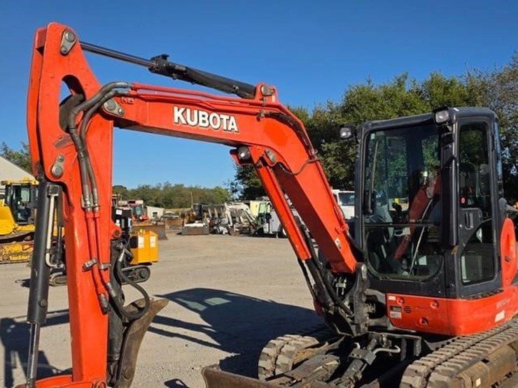 2017-kubota-kx040-4-image-7