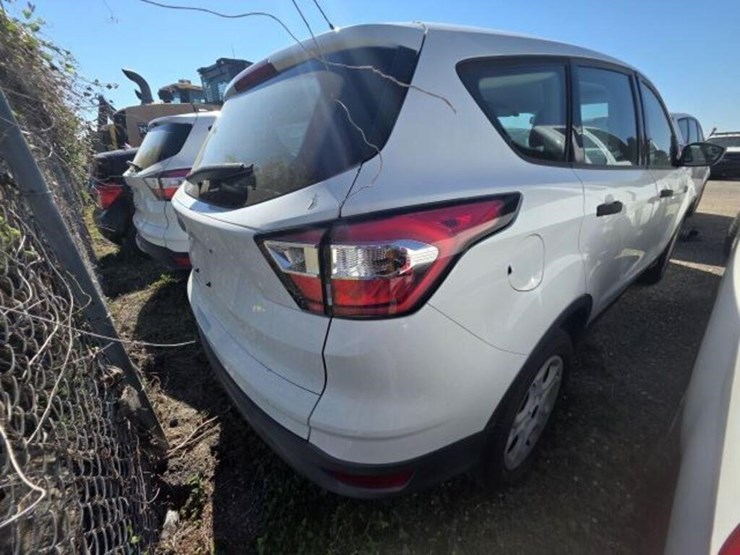 2016-ford-escape-image-4