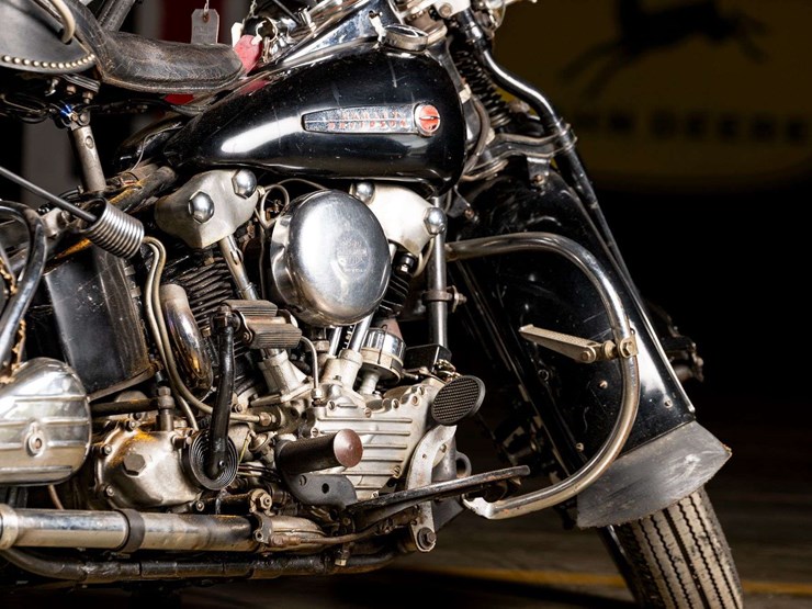 1947-harley-davidson-"74"-knucklehead-image-30