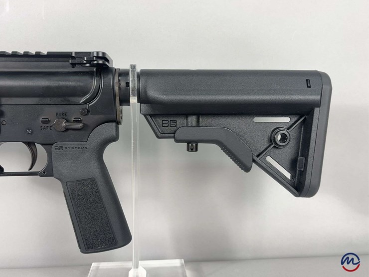 radical-firearms-rf-15-5.56-nato-rifle-sn#-25-082537,-adjustable-stock,-manual,-in-original-box-image-5