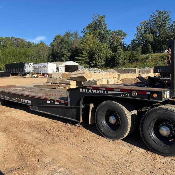 2012 LANDOLL 440