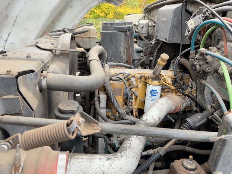 2000-caterpillar-3126-image-8