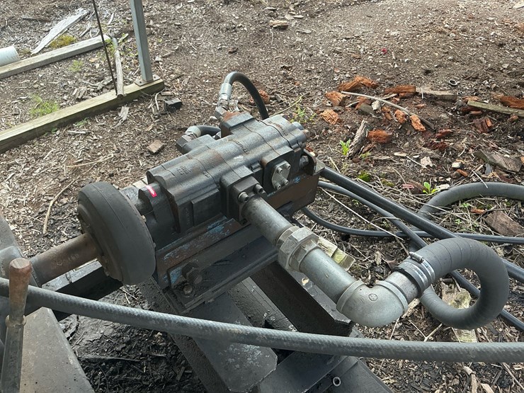 #120-•-trailer-mounted-rosserhead-debarker-image-47
