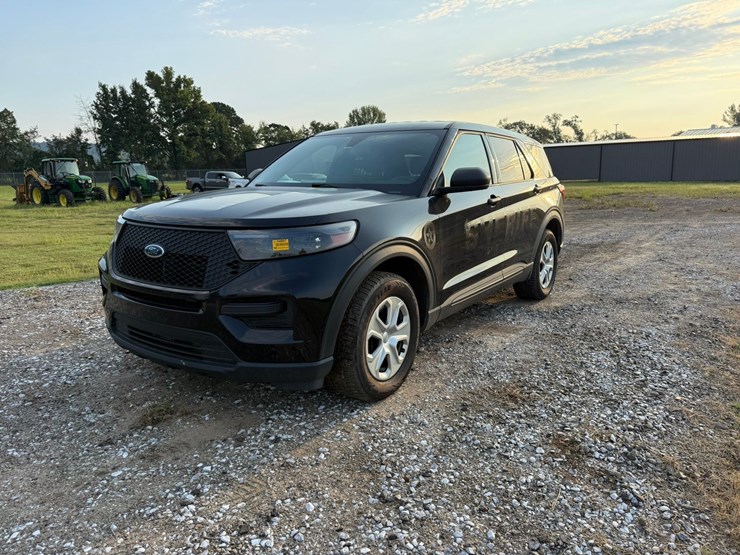 2020-ford-explorer-image-1
