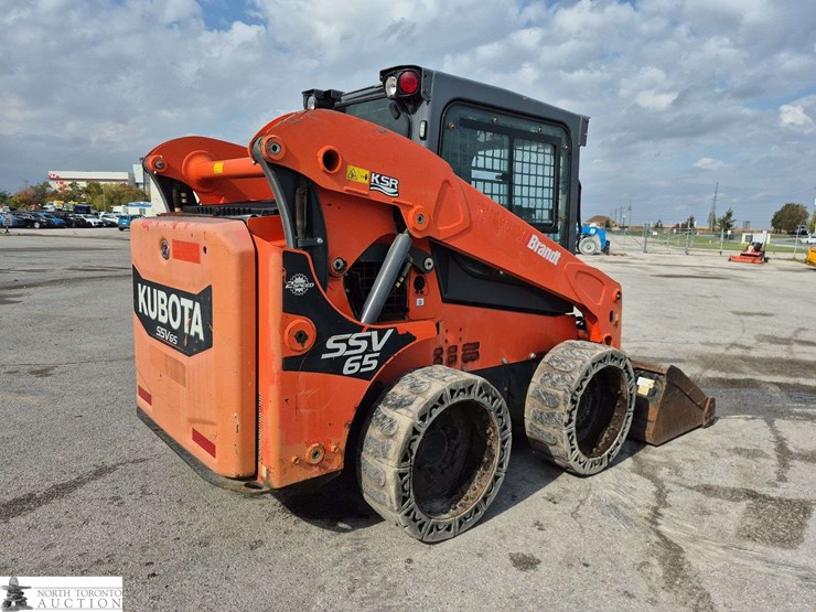 2018-kubota-ssv65-image-5