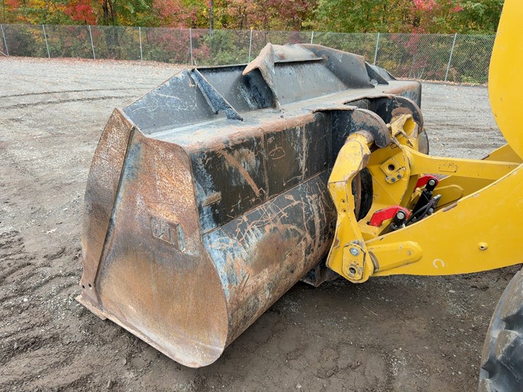 2020-caterpillar-938m-image-10