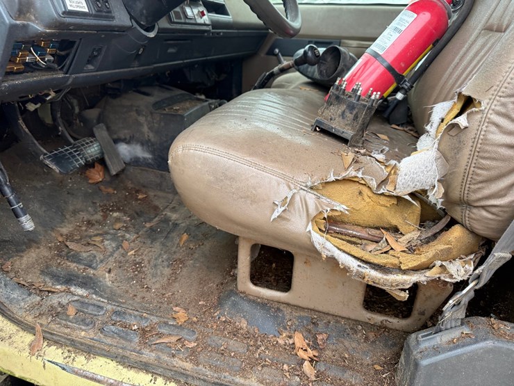 #10597-•-*inop-1998-gmc-c7500-daycab-s/a-grabage-truck-1gdl7h1p7wj519418-inv#10597-image-62
