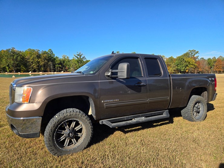 2008-gmc-sierra-2500hd-image-3
