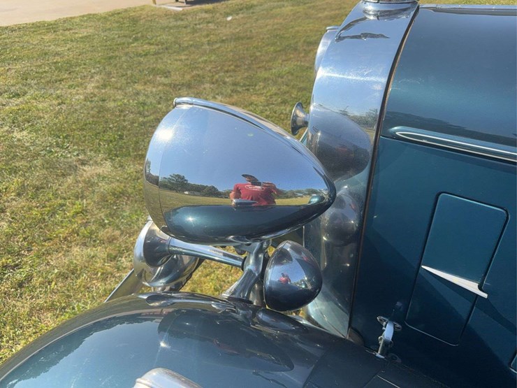 1932-cadillac-v-16-fleetwood-image-74
