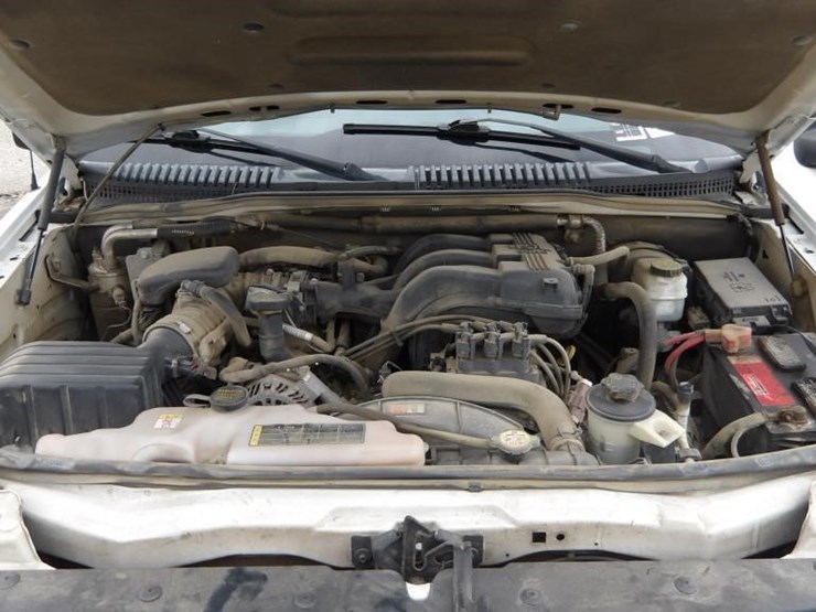 2010-ford-explorer-image-9