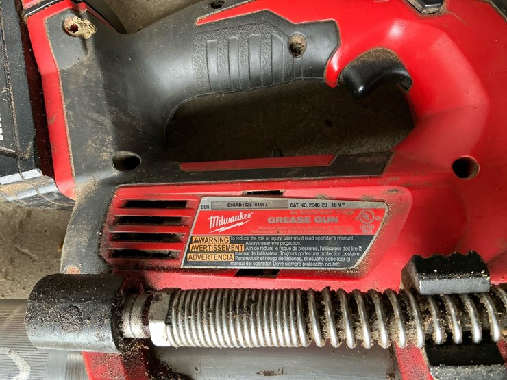 #113-•-milwaukee-m18-cordless-grease-gun-,-4-1/2"-angle-grinder),-rapid-charger-&-xc-5.0-battery-image-5