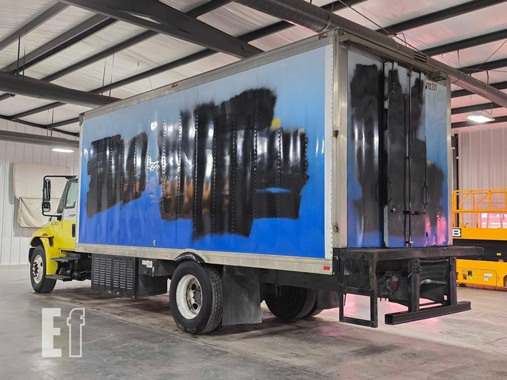 2010-international-durastar-4300-image-4