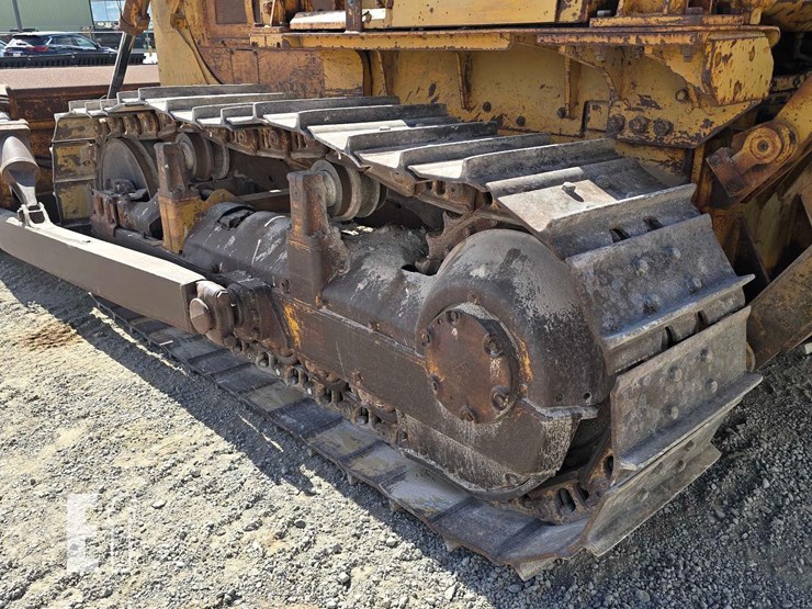 caterpillar-d6d-image-28
