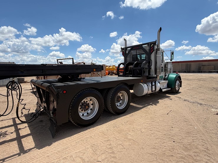 2007-kenworth-w900-image-4
