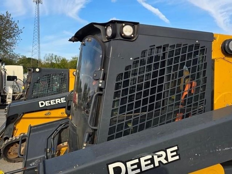 2022-deere-333g-image-33