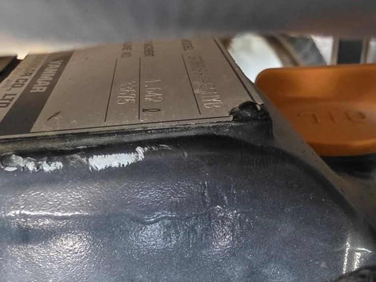 2018-case-cx37c-image-50
