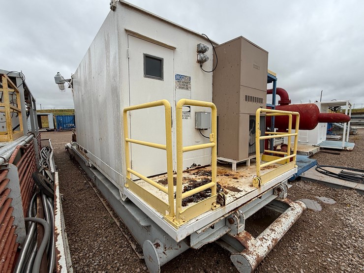 36’l-x-10.2’w-x-10.8’h-hydraulic-raising-drillers-top-doghouse,-skidded-image-12