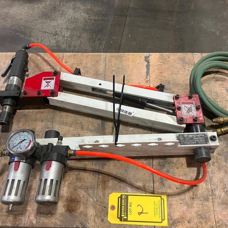 PNEUMATIC JACK KNIFE AIR TAPPING MACHINE, MODEL D-12R, 400 RPM, 80 PSI, 1/8"-3/8", W/ ASSORTED TAPS