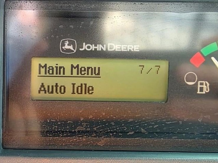 2015-deere-326e-image-54