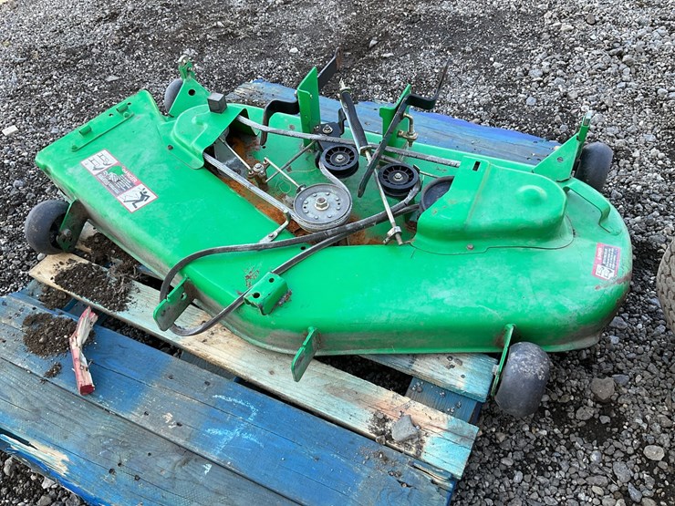 john-deere-240-image-14