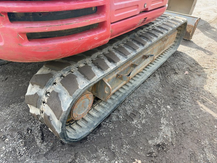 2017-takeuchi-tb290-image-21