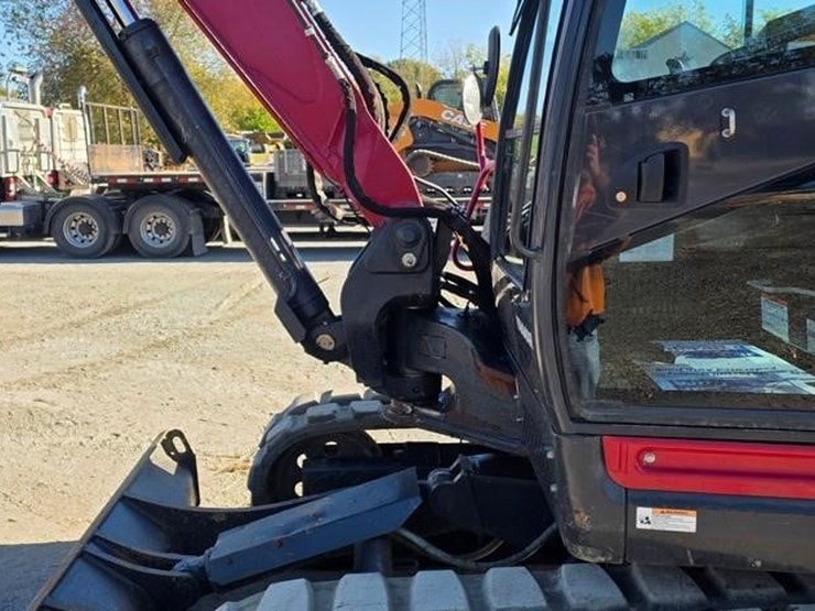 2022-yanmar-sv100-2a-image-33