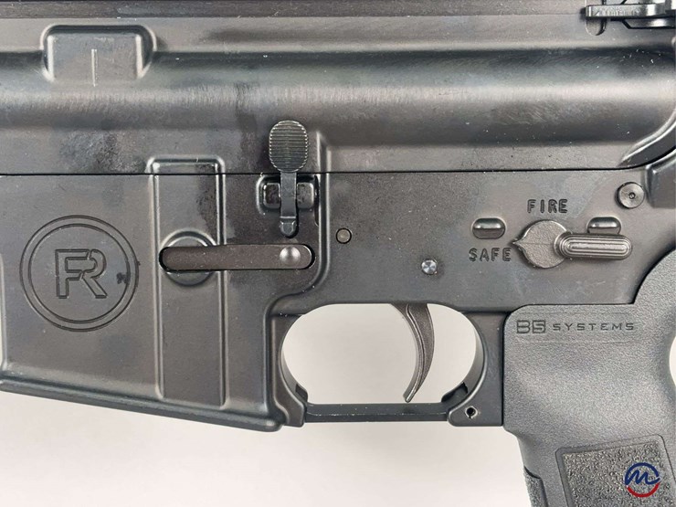 radical-firearms-rf-15-5.56-nato-rifle-sn#-25-082537,-adjustable-stock,-manual,-in-original-box-image-6
