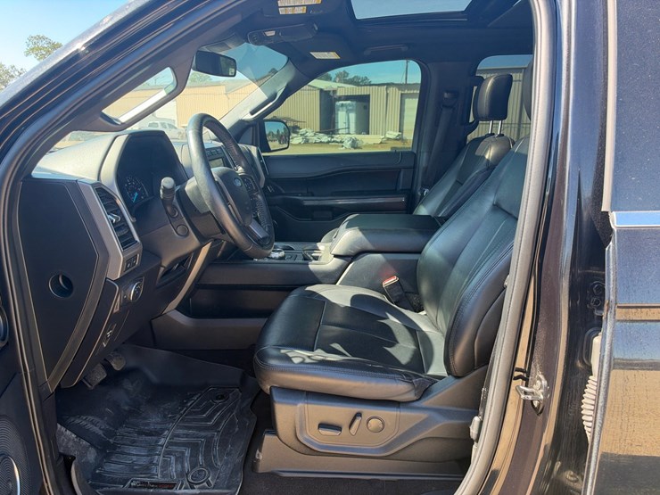 2020-ford-expedition-image-5
