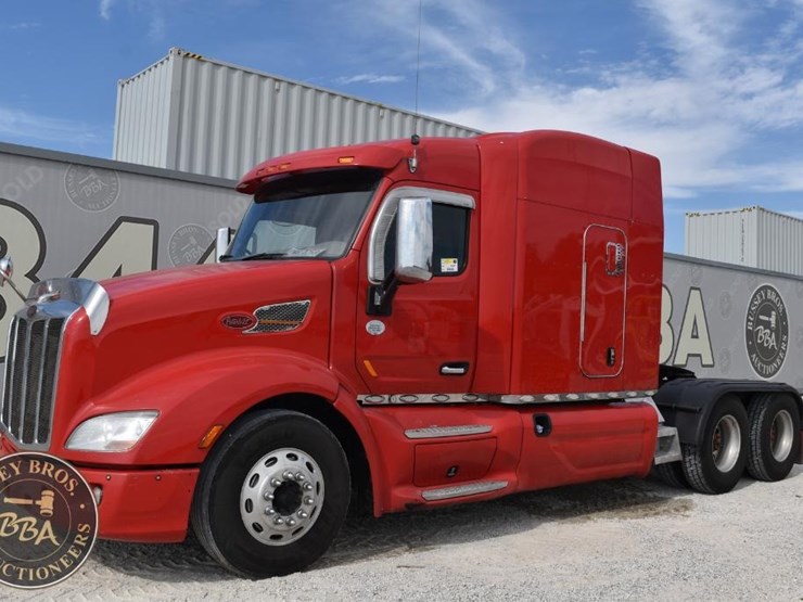 2014-peterbilt-579-image-4