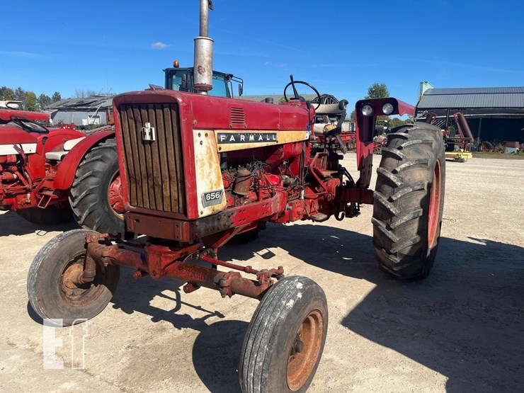 1966-farmall-656-gas-row-crop-8033-image-1