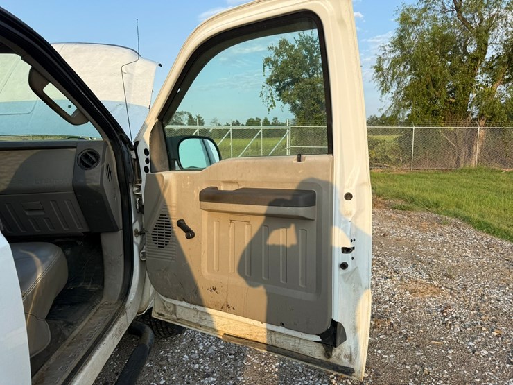 2008-ford-f250-image-42
