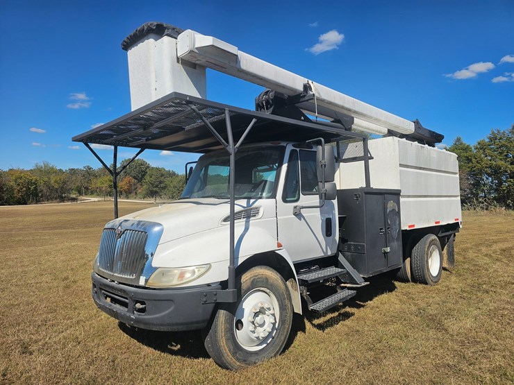 2005-international-durastar-4300-image-2