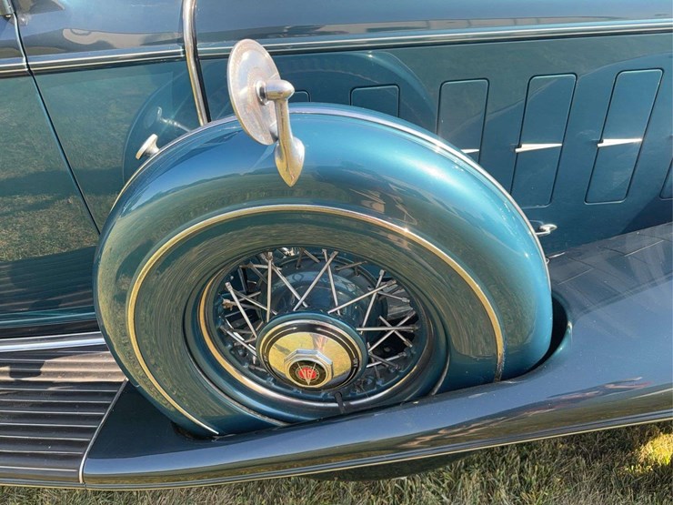1932-cadillac-v-16-fleetwood-image-56