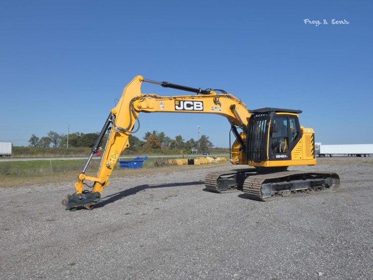 jcb-245xr-image-1