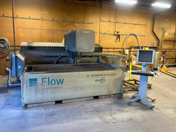2007-flow-waterjet,-integrated-flying-bridge,-48"-x-96"-cutting-capacity,-flow-portable-pedestal-con-image-2