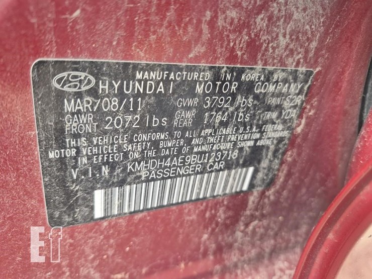 2011-hyundai-elantra-image-17