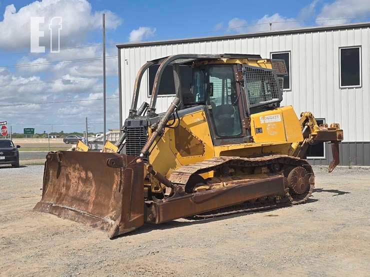 2008-deere-750j-image-1