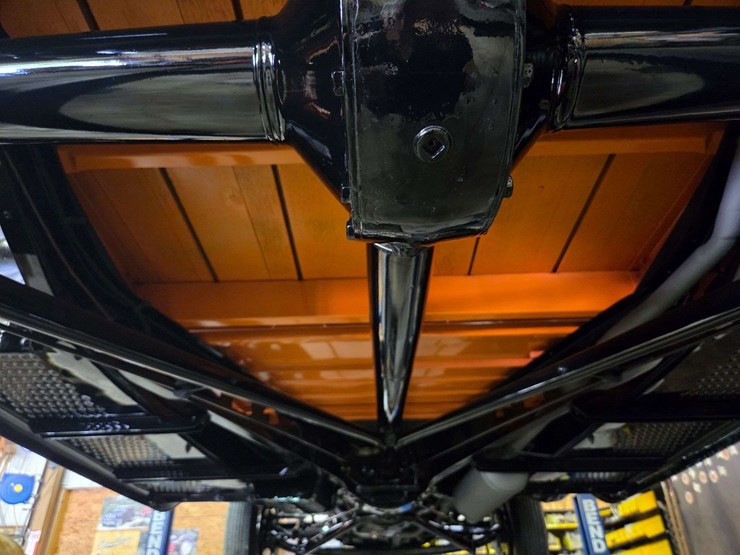 1933-ford-v8-roadster-pickup-image-124