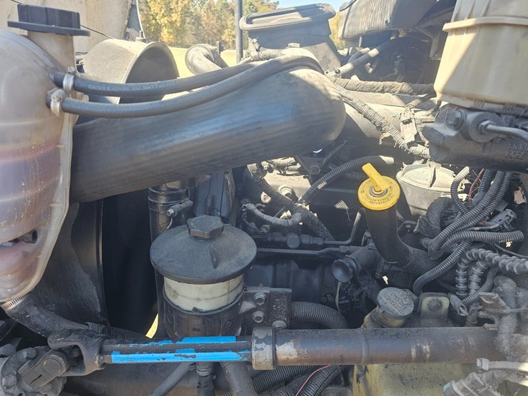 2005-international-durastar-4300-image-21
