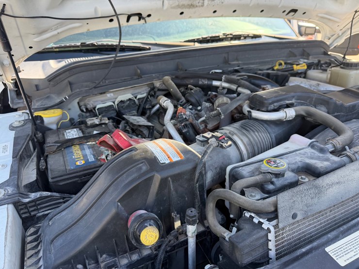 2014-ford-f550-image-27