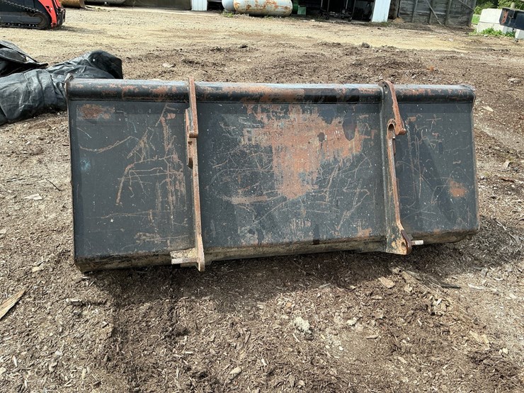 #325-•-loader-bucket-attachment-image-1