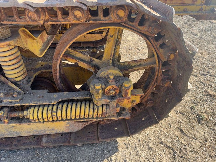 caterpillar-60-image-18