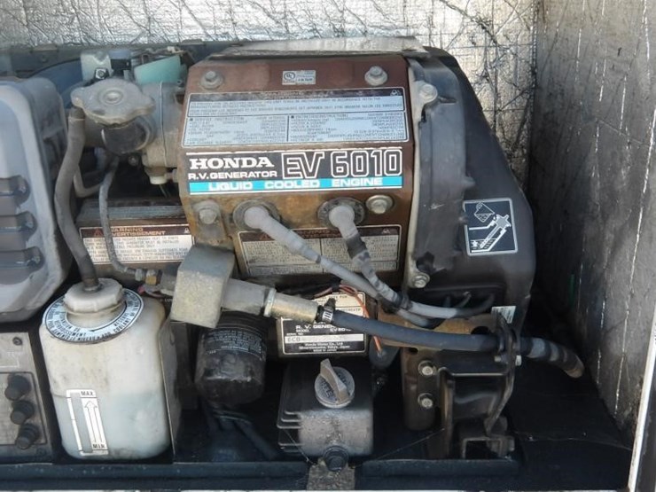 2008-workhorse-w62-image-15