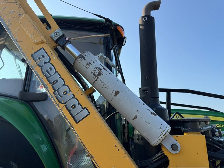 2017-john-deere-6110m-image-51