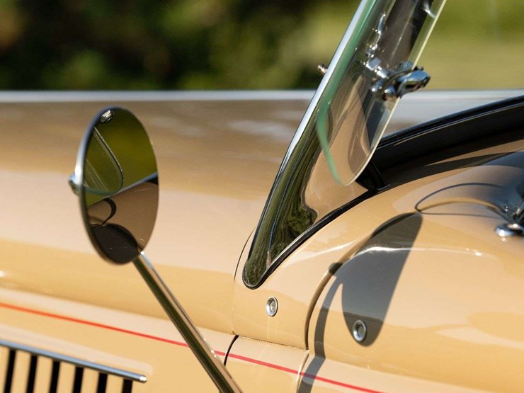 1935-ford-deluxe-phaeton-image-37