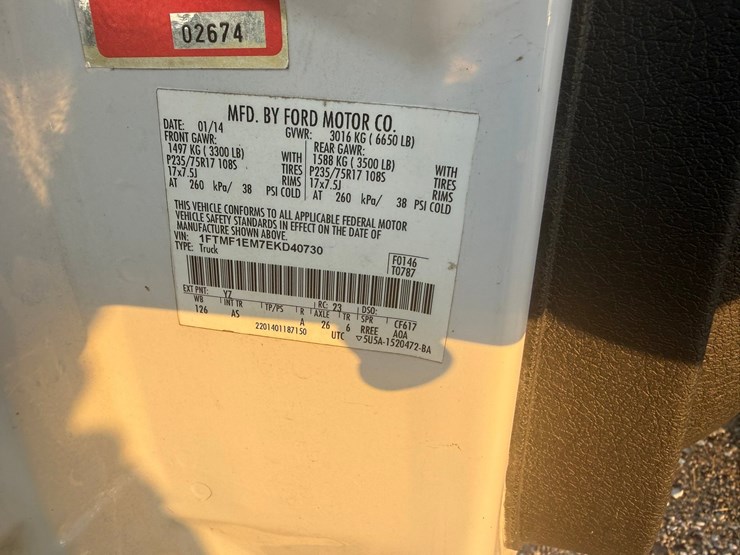 2014-ford-f150-xl-image-57