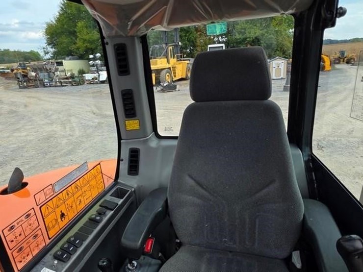 2023-doosan-dx63-3-image-61