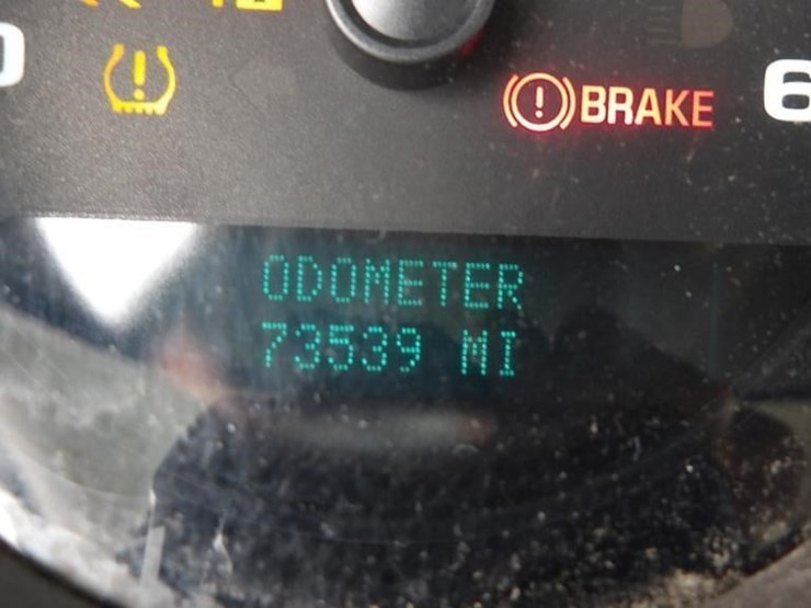 2013-chevrolet-silverado-2500-image-19