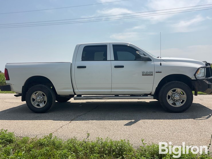2014-ram-2500-hd-image-4